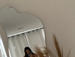 Watch Allisonowens´s Live Show on BongaCams