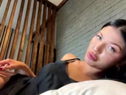 Watch gretchenalbertini´s Live Show on Chaturbate