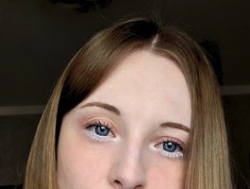 Watch Adelina-Cowell´s Live Show on BongaCams