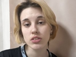 Watch KortneyBouvier´s Livestream and Chat