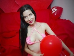 Watch SweetieandJuiicy´s Live Show on BongaCams