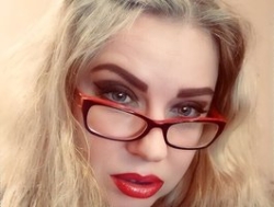 Watch NormaGin´s Live Show on BongaCams
