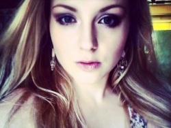 KassieGthedancingalien´s XXX Webcam: I love making you feel welcome! :) If you have questions about what I can do for you just let me know. ;) Check KassieGthedancingalien´s Real-Time Streaming Adult Shows