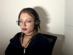 Watch amberglowt´s Live Show on Chaturbate