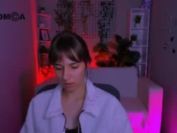 Watch elodie_crystal´s Live Show on Chaturbate