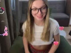 Watch tendermia´s Live Show on Chaturbate