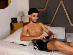Watch thiagoferreti_´s Live Show on Chaturbate