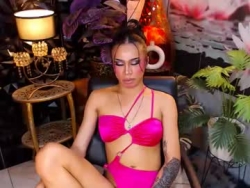 Watch wildroxie´s Live Show on Chaturbate