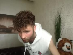 Watch kyloeast´s Live Show on Chaturbate