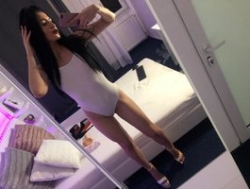 Watch Aidasina´s Live Show on BongaCams