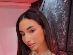 Watch RamiraRowa´s Live Show on BongaCams