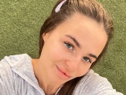 Watch ClaraxRose´s Live Show on BongaCams