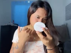 Watch bad_kitty_amara´s Live Show on Chaturbate