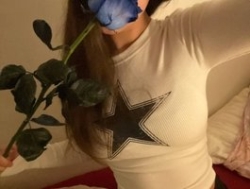 Watch LumiNika1´s Live Show on BongaCams