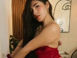 Watch Lia-Mar´s Livestream and Chat