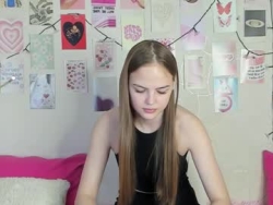 Watch little_radiant_sun´s Live Show on Chaturbate