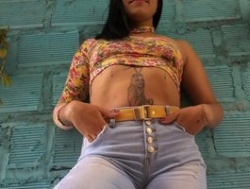 Watch LunaAdmas´s Live Show on BongaCams