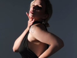 Watch VelvetNightX´s Live Show on BongaCams
