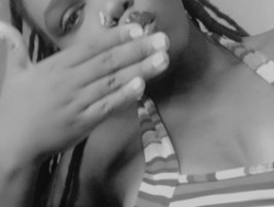 Watch spicey´s Live Show on BongaCams