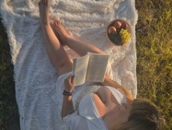 Watch CandyBigbooty´s Live Show on BongaCams