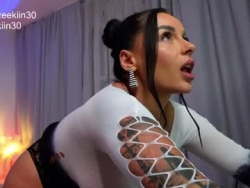 Watch iammazeekiin30´s Live Show on Chaturbate