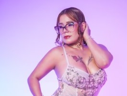 Watch HannaWellss´s Live Show on BongaCams