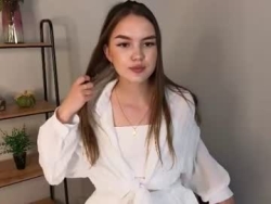 Watch alice_hughes´s Live Show on Chaturbate