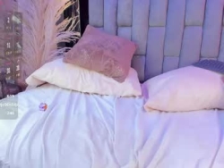 Watch lannafoxx´s Live Show on Chaturbate