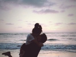 Watch DvaBomja´s Live Show on BongaCams