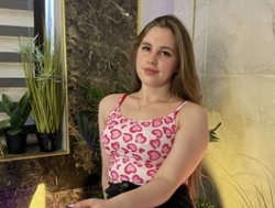 Watch BeautyfulTata´s Live Show on BongaCams