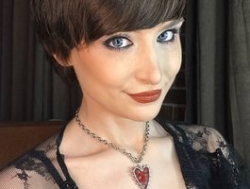 Watch RebeGoldNoir´s Live Show on BongaCams