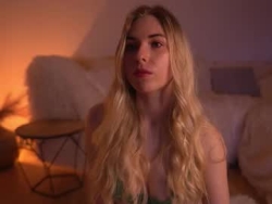 Watch lorrie_love_story´s Live Show on Chaturbate