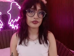 Watch sweet_roxanee´s Live Show on Chaturbate