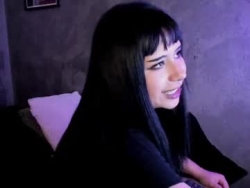 Watch joliette_dh´s Live Show on Chaturbate