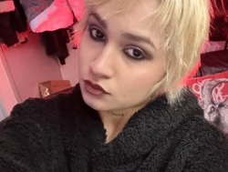 Watch ZarinaHell´s Live Show on BongaCams