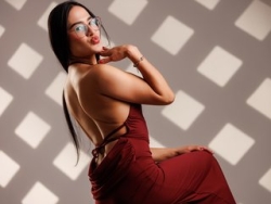 Watch violetazoraya´s Live Show on ItsLive
