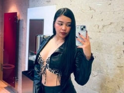 Watch RavenRose_Squirt´s Live Show on ItsLive