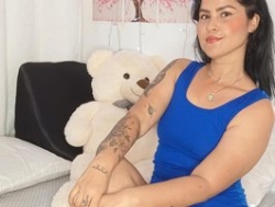 Watch AishaAmin´s Live Show on BongaCams