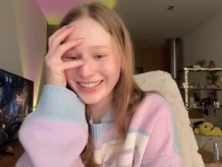 Watch whoisalisa´s Live Show on Chaturbate