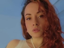 Watch DominaDeivis´s Live Show on BongaCams