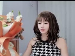 Watch happyfaeflower802311´s Live Show on Chaturbate