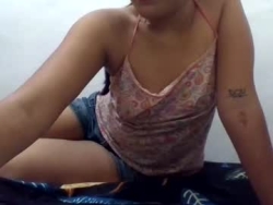 Watch hornyseductivepie´s Live Show on Chaturbate