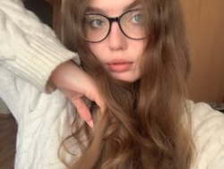 Watch LuxSopphia´s Live Show on BongaCams