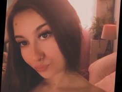 Check KaylieMorris´s Real-Time Streaming Adult Shows