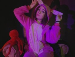 Watch sweet-cupcake´s Live Show on BongaCams