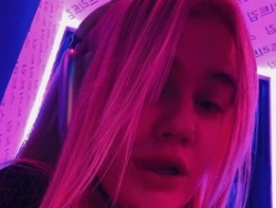 Watch RedVelveten´s Live Show on BongaCams