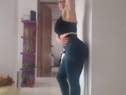 Watch larossasexy´s Live Show on BongaCams