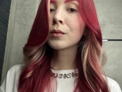 Na-izi is Streaming Live: Salut,I'm Easy The magic of eroticism will enchant vibrations ⚡️ 99, 111, 300, 666 ⚡️ Watch Na-izi´s Livestream and Chat
