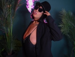 Watch Vicky-Ruiz´s Live Show on BongaCams