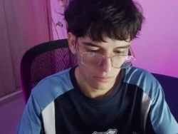 Watch noah_millerx_´s Live Show on Chaturbate